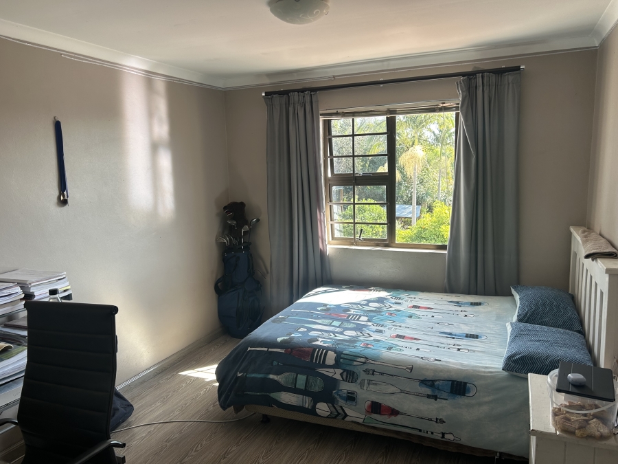 7 Bedroom Property for Sale in Uitsig Western Cape